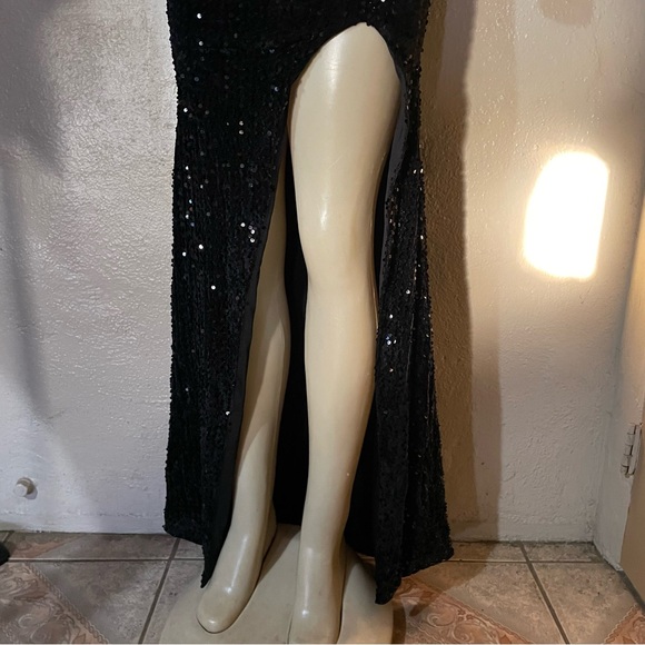 Miss ORD OFF The Shoulder Split Thigh Sequin Dress - Picture 7 of 11